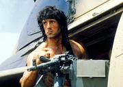 Rambo (Sylvester Stallone) verl&auml;sst das buddhistische Kloster, in das er sich zur&uuml;ckgezogen hat, um nach Afghanistan zu gehen. Dort soll er einen Freund aus Hand der Sowjets befreien...