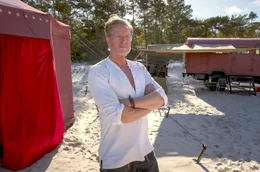 Arne (Peter Mygind) verspricht ein Abenteuer.
