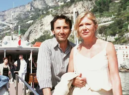 Noch ist Barbara (Jutta Speidel) unsicher, ob es nicht ein Fehler war, sich mit Enrico (Bruno Maccallini) einzulassen.