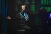 Laszlo (Matt Berry)