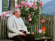 Meister Eder und sein Pumuckl machen Ferien auf einem Bauernhof im bayerischen Voralpenland.