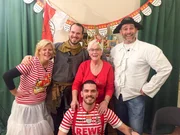 V.l.: Gastgeberin Claudia, Jan, Marianne, Peter, Timur