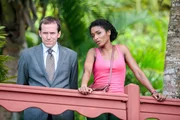 Ben Miller (Det. Insp. Richard Poole), Sara Martins (Det. Serg. Camille Bordey).