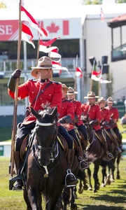 Die Royal Canadian Mounted Police f&uuml;hrt ihren legend&auml;ren Musical Ride vor.