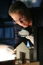 Gil Grissom (William Petersen)