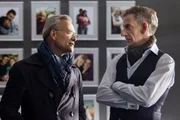 Max Ballauf (Klaus J. Behrendt, l.) befragt &bdquo;Lovecast&ldquo;-Inhaber Gerd Machnow (Bernd Moss, r.) zum Tod seiner Gesch&auml;ftspartnerin.