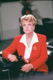 Jessica Fletcher (Angela Lansbury)