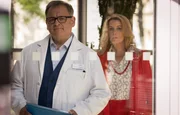 Hans-Peter Brenner (Michael Trischan) beobachtet, wie Kaminski im Innengarten der Klinik regelrecht verzweifelt mit einer unbekannten Frau diskutiert. Auch Sarah Marquardt (Alexa Maria Surholt) wird zuf&auml;llig auf die Situation aufmerksam.