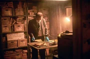 Detective Geraint Bale (Gareth John Bale) untersucht die 30 Jahre alten Beweise.