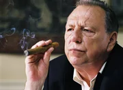 Sein Boss Jimmy Price (Kenneth Cranham) macht ihm mit zwei speziellen Auftr&auml;gen einen Ausstieg aus dem Drogengesch&auml;ft unm&ouml;glich ...