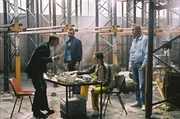 Nachdem ein namenloser Kokainh&auml;ndler (Daniel Craig, l.) sich mit viel Arbeit und Geschick nach oben gehangelt hat, plant er, sich zur Ruhe zu setzen. Nur leider spielen da gewisse Kollegen nicht mit ...