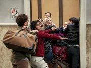 (v.l.n.r.) Leonard Hofstadter (Johnny Galecki); Rajesh Koothrappali (Kunal Nayyar); Amy Farrah Fowler (Mayim Bialik); Sheldon Cooper (Jim Parsons); Penny (Kaley Cuoco); Bernadette (Melissa Rauch); Howard Wolowitz (Simon Helberg)