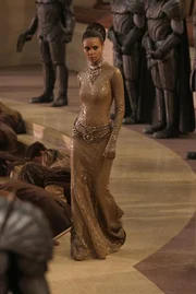 Dame Vaako (Thandie Newton) ist die Gattin eines hochrangigen Offiziers der Necromonger - einer Armee von diabolischen Kriegern ...