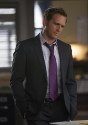 Muss gemeinsam mit Laura einen neuen verzwickten Fall aufkl&auml;ren: Jake (Josh Lucas) ...