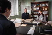 Als Holmes (Jonny Lee Miller, l.) und Watson (Lucy Liu, r.) selbst Ermittlungen aufnehmen, um herauszufinden, welche Verbindung zwischen ihm und der Toten tats&auml;chlich bestand, sto&szlig;en sie schon bald auf merkw&uuml;rdige Hinweise ...