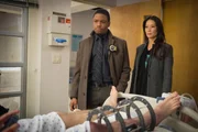 Auf der Jagd nach einem Killer: Detective Bell (Jon Michael Hill, l.) und Watson (Lucy Liu, r.) ...