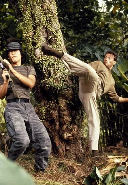 Auf einmal ist Chad (Jean-Claude van Damme) mittendrin im Kampf gegen die Hongkong-Mafia..