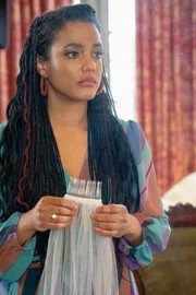 Dr. Helen Sharpe (Freema Agyeman) +++ Die Verwendung des sendungsbezogenen Materials ist nur mit dem Hinweis und Verlinkung auf RTL+ gestattet. Dr. Helen Sharpe (Freema Agyeman) +++ Die Verwendung des sendungsbezogenen Materials ist nur mit dem Hinweis und Verlinkung auf RTL+ gestattet.