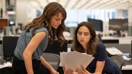 Hartn&auml;ckige Ermittlerinnen, v.li.: Carey Mulligan als Megan Twohey, Zoe Kazan als Jodi Kantor