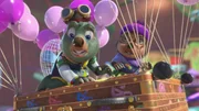 Moley und Dotty haben eine abenteuerliche Idee, wie sie den klobigen Wandschrank von Moleys Mutter bequem durch Maulwurfhausen transportieren k&ouml;nnen.