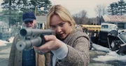 L&auml;sst ihren Frust endlich mal ab: Joy (Jennifer Lawrence, r.) ...