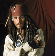 Wei&szlig; noch nicht, dass sein Gegner keineswegs aus Fleisch und Blut ist: der Pirat Captain Jack Sparrow (Johnny Depp) ...