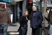 Das Ermittler-Duo Eames (Kathryn Erbe) und Goren (Vincent D'Onofrio) ermittelt in einem vermeintlichen Mordfall. Eine gew&ouml;hnlich mit Platzpatronen gef&uuml;llte Waffe enthielt aus unerfindlichen Gr&uuml;nden pl&ouml;tzlich scharfe Munition.