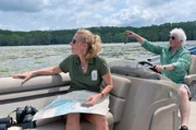 Naturschützerin Laura Ashley-Overdike und ihr Kollege Rick Michaels arbeiten für das Caddo Lake Institute. Naturschützerin Laura Ashley-Overdike und ihr Kollege Rick Michaels arbeiten für das Caddo Lake Institute.
