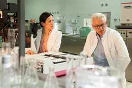 Haben Kathrin (Bettina Zimmermann, l.) und Volker Niebling (Christoph M. Ohrt, r.) Geheimnisse voreinander?
