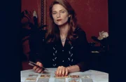 Madame Krusemark (Charlotte Rampling) besch&auml;ftigt sich mit okkulten Dingen.