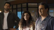 (v.l.n.r.) Jesse Boone (Noah Mills); Lucy Tara (Yasmine Al-Bustami); Ernie Malik (Jason Antoon) (v.l.n.r.) Jesse Boone (Noah Mills); Lucy Tara (Yasmine Al-Bustami); Ernie Malik (Jason Antoon)