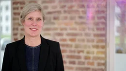 Silvana Koch-Mehrin beim Interview f&uuml;r die Dokumentation "Westerwelle&ldquo; in K&ouml;ln, sie war eine langj&auml;hrige Parteifreundin und Wegbegleiterin. Silvana Koch-Mehrin und Guido Westerwelle standen sich politisch nahe, dar&uuml;ber hinaus verband sie auch ein pers&ouml;nliches Vertrauensverh&auml;ltnis. Westerwelle unterst&uuml;tzte sie als Mentor, Koch-Mehrin verdankt ihm ihre politische Karriere im Europ&auml;ischen Parlament.