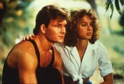 Frances "Baby" Houseman (Jennifer Grey, r.) ist fest entschlossen, Johnnys (Patrick Swayze, l.) Tanzpartnerin beim Abschlusstanz zu vertreten ...