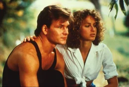 Frances "Baby" Houseman (Jennifer Grey, r.) ist fest entschlossen, Johnnys (Patrick Swayze, l.) Tanzpartnerin beim Abschlusstanz zu vertreten ...