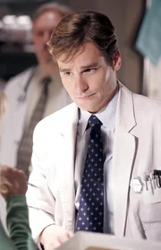 Der zw&ouml;lfj&auml;hrige Gabe wird mit Fieber und Husten ins Krankenhaus eingeliefert. House geht zun&auml;chst von Pneumonie aus w&auml;hrend Dr. James Wilson (Robert Sean Leonard) anderer Meinung ist.