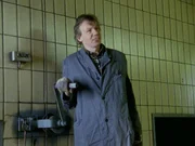 Ludger Pistor als Krematoriums-Angestellter G&uuml;nther Schmidt.