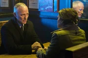 Capt. Ed Tucker (Robert John Burke) Capt. Ed Tucker (Robert John Burke)