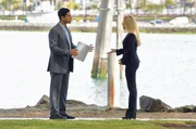 Calleigh (Emily Procter) ist Eric (Adam Rodriguez) heimlich gefolgt und stellt ihn zur Rede: Sie will wissen, was sich hinter seinem seltsamen Verhalten verbirgt.  +++