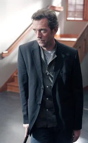 Ein zw&ouml;lfj&auml;hriger Junge wird mit Fieber und Husten ins Krankenhaus eingeliefert. Dr. House (Hugh Laurie) interessiert sich jedoch mehr f&uuml;r einen seltsamen Ausschlag, den er bei Gabe feststellt.