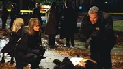 Goren (Vincent D'Onofrio) und Eames (Kathryn Erbe) m&uuml;ssen drei Morde aufkl&auml;ren, f&uuml;r die zun&auml;chst kein stichhaltiges Motiv erkennbar ist.