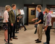 "Baby Daddy" – "Flirten auf britisch." Im Bild (v.li.): Chelsea Kane (Riley), Christopher O'Shea (Philip), Jean-Luc Bilodeau (Ben), Tahj Mowry (Tucker). "Baby Daddy" – "Flirten auf britisch." Im Bild (v.li.): Chelsea Kane (Riley), Christopher O'Shea (Philip), Jean-Luc Bilodeau (Ben), Tahj Mowry (Tucker).