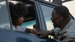 l-r: Leah Jeffries als Norah Samuels, Idris Elba als Dr. Nate Samuels