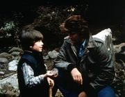 Charlys Sohn Robby und Jonathan (Michael Landon, r.) schlie&szlig;en Freundschaft.