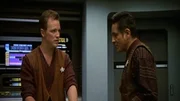 Tom Paris (Robert Duncan McNeill) und Chakotay (Robert Beltran)