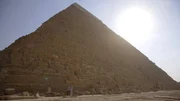 Die Chephren-Pyramide ist die zweith&ouml;chste Pyramide von Gizeh.