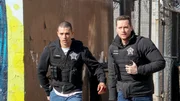 Jose Torres (Dennis Garcia, l.) und Jay Halstead (Jesse Lee Soffer, r.)