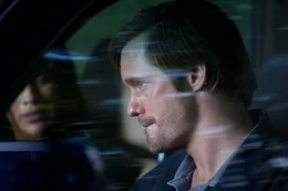 Cindy (Paula Patton) und Derek (Alexander Skarsg&aring;rd) entfremden sich immer mehr und geraten dann auch noch in die Falle von Kreditkarten-Betr&uuml;gern.