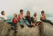 Victor Sandberg, Bobo Steneby, Johann Stattin, Totte Steneby, Josefin Arling, Malte Forsberg