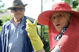 Lukas Resetarits (Adolf Kottan), Bibiana Zeller (Ilse Kottan).