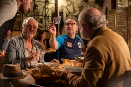 Die drei Freunde Edgar (Bernhard Sch&uuml;tz, li.), Peter (Reiner Bock) und Helmut (Karl Fischer, re.) sind in Rimini auf der Suche nach einem alten Bekannten.